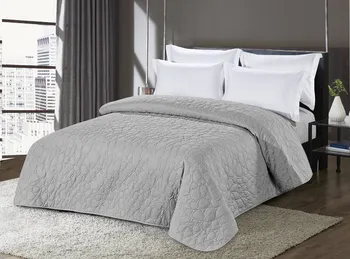 Přehoz na lůžko Textilomanie Stone přehoz na postel se vzorem světle šedý 220 x 240 cm