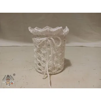 Svícen Dubový skřítek Střední háčkovaný svícen – bílý