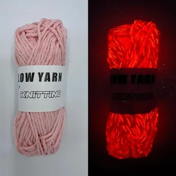 Glow in dark - svítící příze růžová svítící červeně