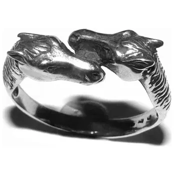 Prsten Stříbrný prsten hlavy koní - T69 patina (Stříbrný prsten dvě koňské hlavy)