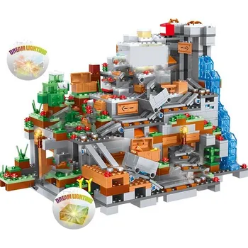 ostatní stavebnice MINECRAFT MOUNTAIN CAVE MINE MODUL – HORNICKÝ DŮL V HORSKÉ JESKYNI S OSVĚTLENÍM