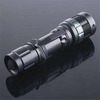 Značková LED svítilna na venkovní použití svítivost 3000 Lumen Zoomable CREE XM-L Q5