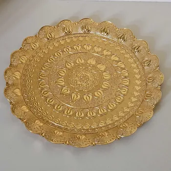 Zlatý velký podnos