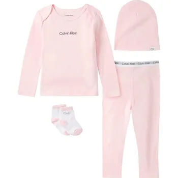 Calvin Klein 4 dílný růžový set pro holčičku, oblečení pro miminko, kojence. 12 m