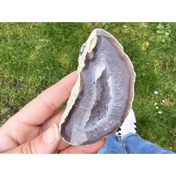 Přírodní kámen Achátová geoda s dutinkou z Brazílie 161g