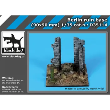 Plastikový model Blackdog 1/35 Berlin ruin base (90 x 90 mm)