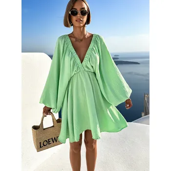 Dámské šaty Světle zelené boho krátké šaty RANGE s výstřihem Velikost: ONESIZE