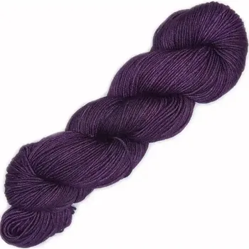 Příze Symfonie Yarns Viva SS1024 Lilek (Ručně barvená příze Viva 1024 Aubergine)