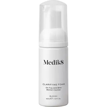 Medik8 Clarifying Foam Oil-Free Blemish…