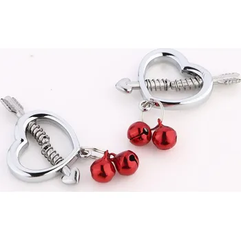 Červené svorky na bradavky – Amorovo srdce