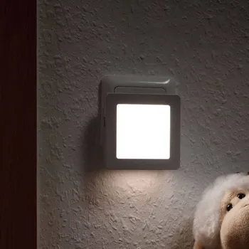 Lampička Paulmann Esby LED noční světlo, zásuvka, hranatá bílá LED 0,02 W celkem