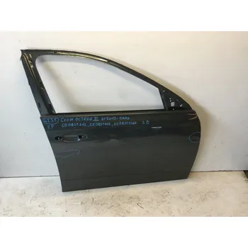 Dveře karosérie Pravé přední dveře Škoda Octavia III RV 2013-2020 5E0831312 5E0831052 5E0831056A