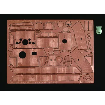 Plastikový model Royal Model 1/35 Scraped Zimmerit Panther A Late (for Dragon kit)