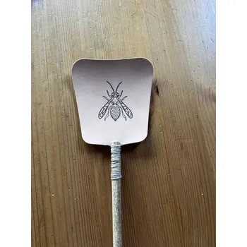 Kožená plácačka Vosa