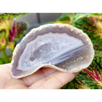 Přírodní kámen Achát šedý geoda s dutinkou 170g z Brazílie