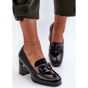 Dámské polobotky Dámské lakové polobotky na podpatku D&A MR38-973 Barva: Černá, Velikost: 41