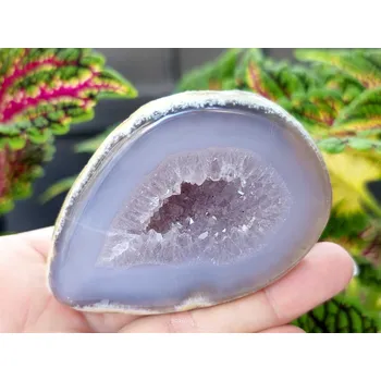 Přírodní kámen Achát šedý geoda s dutinkou 187g z Brazílie