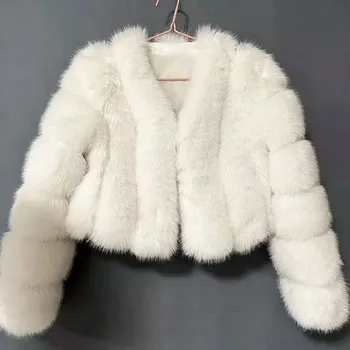 Dámský kožich Dámský krátký kožíšek s výstřihem do V Barva: Bílá, Velikost: L