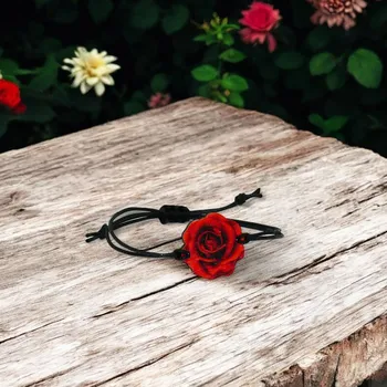 Náramek art-wood.cz Provázkový náramek - Růže