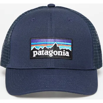 Kšiltovka Kšiltovka Patagonia P-6 Logo Trucker Hat New Navy Universal