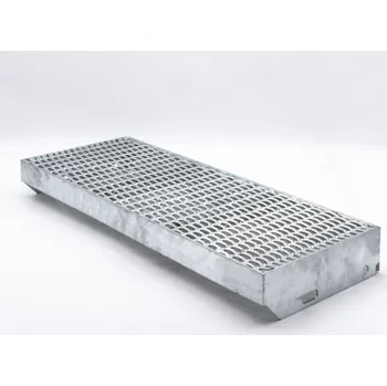 Terasové prkno Industry Schodišťový stupeň z tahokovu - žár.zin.; oko 47x13x5 mm