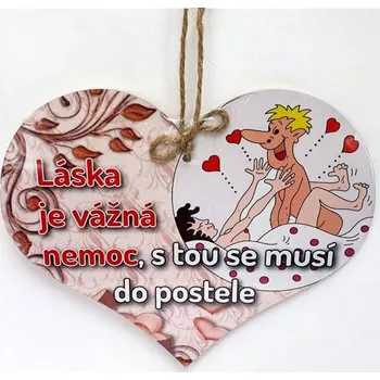 Obraz Dřevěné srdíčko 11cm barevné s nápisem - Láska je vážná nemoc