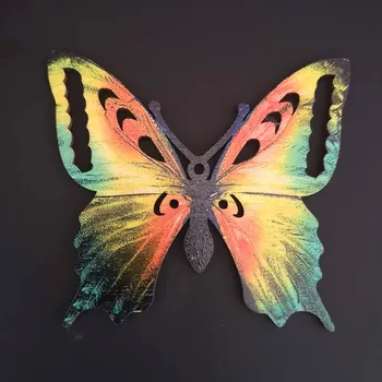 AMADEA Dřevěná dekorace motýl oranžový 9 cm