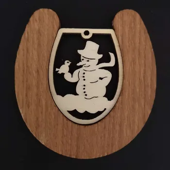 Vánoční ozdoba AMADEA Dřevěná ozdoba z masivu s vkladem - podkova se sněhulákem 8 cm