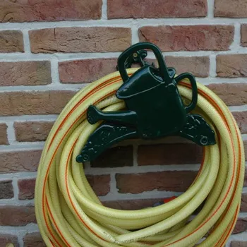 Držák na zahradní hadici Nástěnný držák na hadici konvička