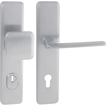 Dveřní kování klika MI - QB SECUR / ZENITH Provedení: klika / klika s PZ otvorem (otvor pro vložku), Povrch: OCS - Chrom broušený, Rozteč: 90 8584138053272