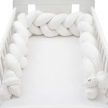Příslušenství pro dětskou postel a kolébku New Baby Ochranný bavlněný mantinel cop 225 cm