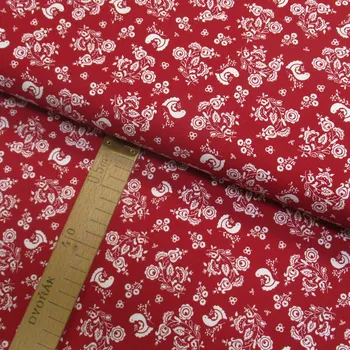 Bavlněné plátno - Ptáčci a květiny bílé na červené - šíře 150cm