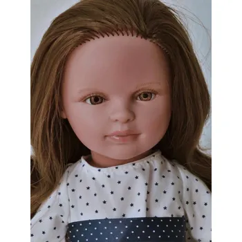 Panenka Realistická panenka Nina - puntíkaté šaty od firmy Lamagik ze Španělska (španělská panenka - 42 cm)