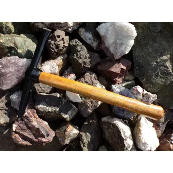 Kladivo Oboustranné kladivo se špicí a plochou 500 g