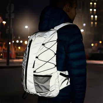 Celoreflexní sportovní batoh