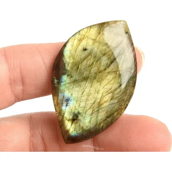 Přírodní kámen Labradorit mugle barevné odlesky 11,4g