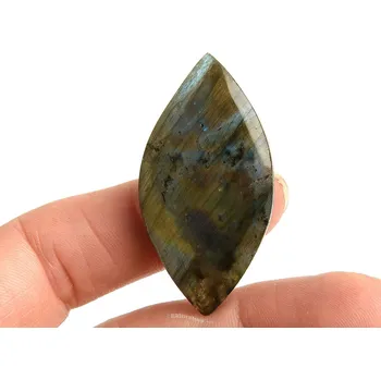 Přírodní kámen Labradorit mugle barevné odlesky 9,8g