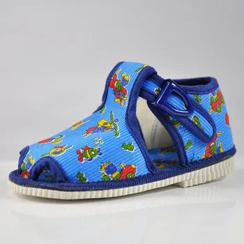 Capáčky HP Čechtín Český výrobek Bačkůrky sandálky modrá > 12.5cm