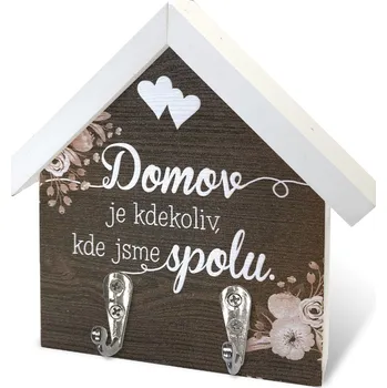 Obraz Nekupto Dřevěný domeček malý s háčky - Domov je kdekoliv, kde jsme spolu