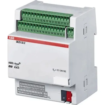2CDG110071R0011 UK/S 32.2 Řadový universální 32cestný vstup/výstup (koncentrátor), ABB