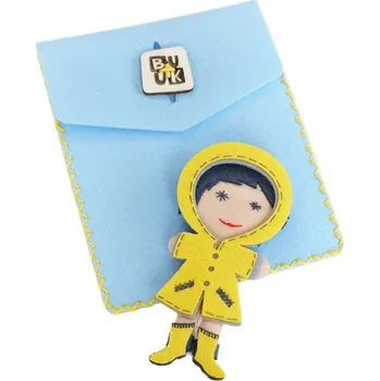 interaktivní kniha Postavičky a sada oblečení