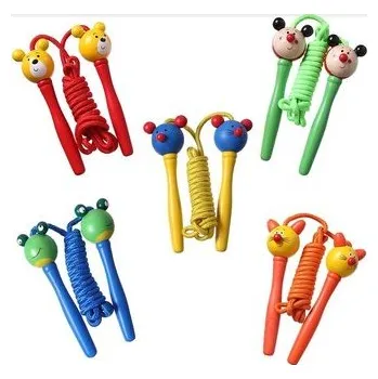 Dětské hřiště Skakanka z drewnianym uchwytem Zwierzątko