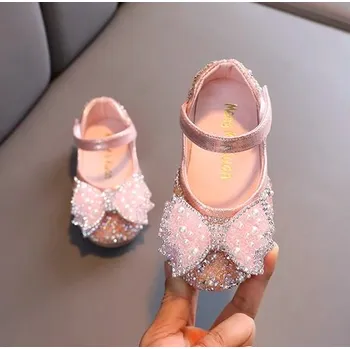 Dětská sálová obuv Střevíčky z umělé kůže se štrasovými kamínky a perličkami Barva: Růžová, Velikost: 31 (19,5 cm)