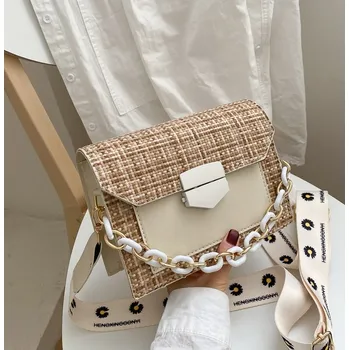 Kabelka Dámské kabelky přes rameno se širokým popruhem Barva: Bílá