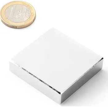 Dekorativní magnet Neodymový magnet kvádr 40 × 40 × 10 mm, síla 32 kg