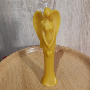 Svíčka Včelařství Řezanina - Andělka se srdcem