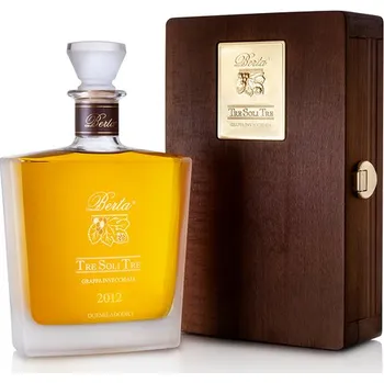 Whisky Tre Soli Tre 43%, 0,7l 2011 ve dřevě