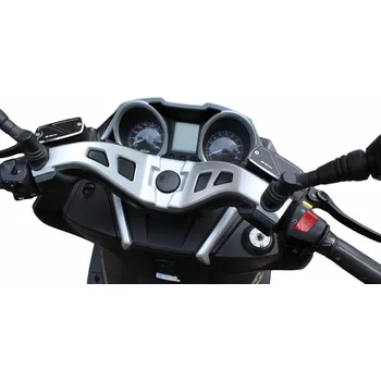 Expanzní nádoba chladiče víčko nádobky brzdové kapaliny Kawasaki J300 černá