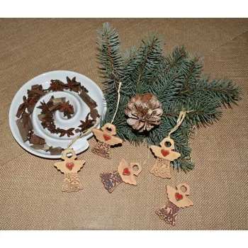 Vánoční dekorace Závěsná keramika - andílek