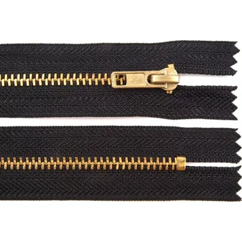 Galanterie Kovový / mosazný zip No 4 délka 18 cm kalhotový POL, barva Černá
